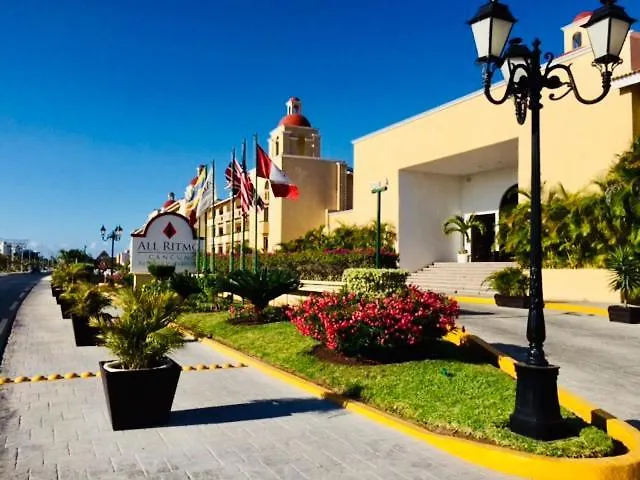 Punta Me Beautiful Apartment Beach Front In The Hotel & Waterpark Cancún